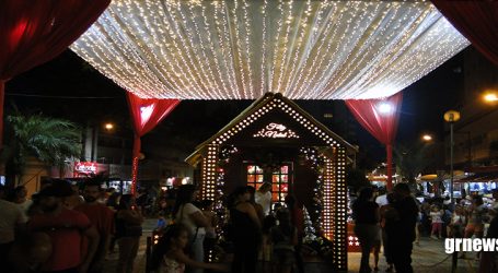 Natal Mágico encantará Pará de Minas com árvores gigantes, Casa do Papai Noel e apresentações especiais