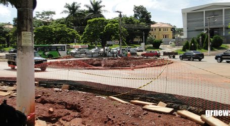 Engenheiros da prefeitura avaliam obras e falhas na revitalização da Presidente Vargas