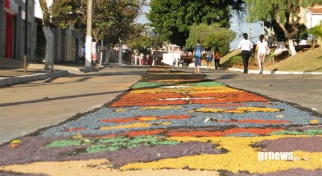 GRNEWS TV: Escola de Artes e Ofícios SICA realiza curso para ensinar confeccionar tapetes para a procissão de Corpus Christi