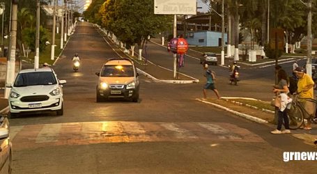 Motoboy reclama de ruas em Pará de Minas; diz que algumas estão intransitáveis e oferecem riscos