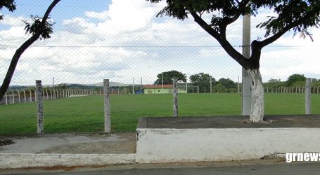Campo de futebol de Córrego do Barro terá novos vestiários; obra custará R$ 132 mil