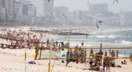 Mais da metade da população brasileira vive próximo ao litoral