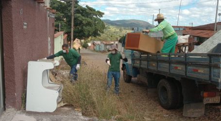 Mutirão de limpeza em mais três bairros de Pará de Minas após aumento de casos de Dengue