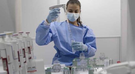 Vacina nacional contra covid-19 está na reta final e deve chegar ao SUS em 2026