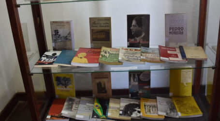 Exposição no Muspam retrata histórias e bagagens de escritores paraminenses
