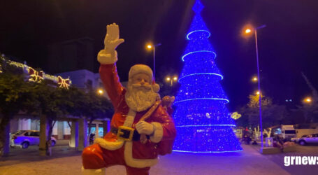 Natal Luz faz Pará de Minas brilhar; casinha do Papai Noel e presépio Belém Monumental se destacam