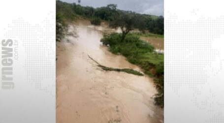 Rio São João pode transbordar a qualquer momento e moradores ribeirinhos devem ficar atentos