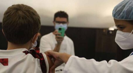 Rio de Janeiro anuncia busca ativa para vacinar crianças contra Covid-19