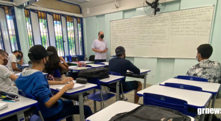 Brasil discute estratégias para melhorar educação para adolescentes