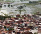 Comunidades vulneráveis criam estratégias próprias para mitigar os impactos da crise climática no Brasil