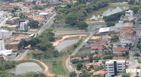 Prefeitura firma contrato de 12 meses com ICISMEP para cuidar de praças, parques, jardins e outros espaços em Pará de Minas