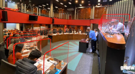 Vereadores aprovam readequação nos salários e auxílio alimentação para algumas categorias de servidores municipais