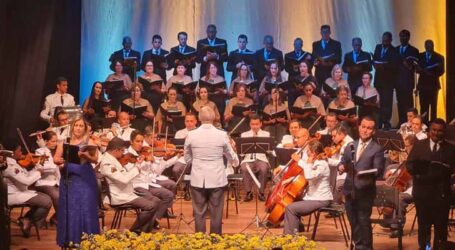 Coral Bittencourt e Orquestra Sinfônica da PM encantam o público com a apresentação do Concerto Viva Liberdade