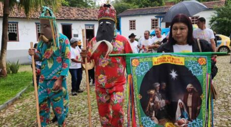 GRNEWS TV: Folia de Reis encerrará exposições de presépios e os eventos do Natal Luz em Pará de Minas
