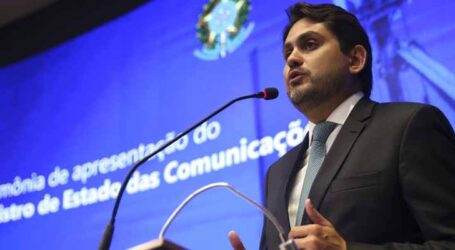 PF indicia ministro das Comunicações, suspeito de uso indevido de recursos públicos