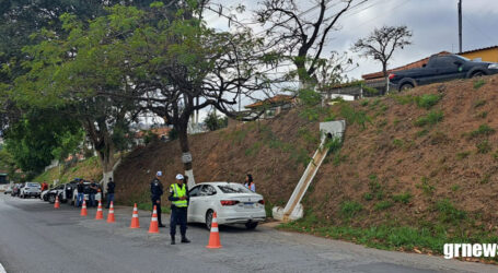 GRNEWS TV: Operação no trânsito mira motoristas de aplicativos que atuam ilegalmente em Pará de Minas