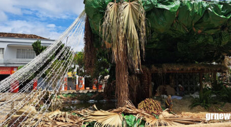 GRNEWS TV: Presépio instalado na Praça da Matriz em Pará de Minas atrai a atenção de todos