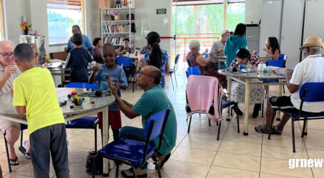 GRNEWS TV: Projeto de arteterapia promove integração entre crianças e idosos na Cidade Ozanan