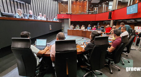 Adiada votação de reajuste para servidores do Legislativo e Mesa Diretora não apresenta projeto para aumentar salários dos vereadores