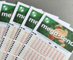 Mega-Sena acumulada paga prêmio de R$ 12 milhões