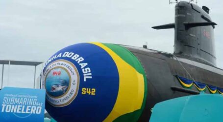 Lula e Emmanuel Macron lançam terceiro submarino de parceria entre Brasil e França