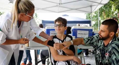 Rio de Janeiro inicia vacinação de crianças de 12 anos contra a dengue