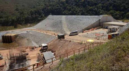 Vale elimina barragem que tirou quase 300 pessoas de casa no distrito de Macacos, em Nova Lima