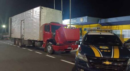 Caminhão com roubado e clonado é recuperado em MG