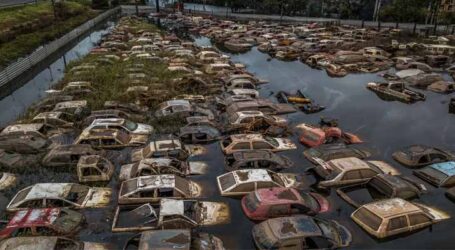 Carros com perda total nas enchentes no Rio Grande do Sul terão devolução de parte do IPVA