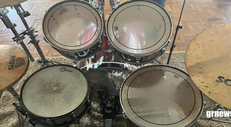 GRNEWS TV: Moisés Mendes planeja nova banda com os filhos e relembra amigos que marcaram sua trajetória