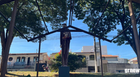 Procissão, missa, barraquinhas e show ao vivo para celebrar Santo Antônio na praça que tem o nome do santo casamenteiro