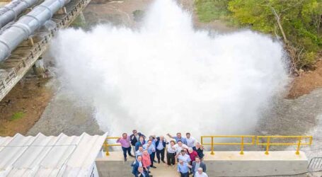 Presidente Lula inaugura obra que leva água ao interior do estado da Paraíba