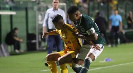 Goiás vence o Amazonas e continua lutando pelo acesso para a Série A