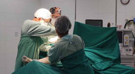 Equipe de ortopedia do Hospital Nossa Senhora da Conceição realiza cirurgia inédita em Pará de Minas