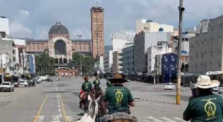 GRNEWS TV: Cavaleiros relatam a emoção ao chegarem ao Santuário Nacional de Aparecida, 15 dias após partirem de Pará de Minas