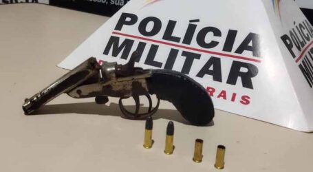 Polícia Militar apreende arma de fogo e munições em Lagoa da Prata. Suspeitos fugiram para uma área de mata