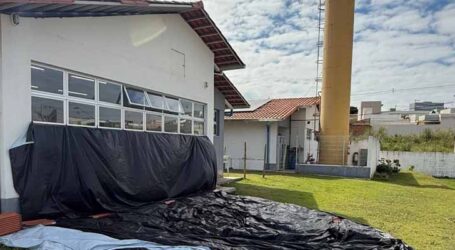 GRNEWS TV: CMEI do Jardim das Oliveiras inaugurado há pouco tempo já precisa de muitos reparos e concluir a quadra, diz vereador