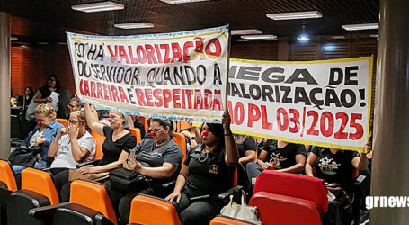 Vereador é aplaudido ao pedir vistas e adiar votação de projeto que propõe reajuste para servidores que recebem menores salários na prefeitura