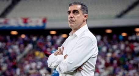 Fortaleza anuncia a saída do técnico Renato Paiva