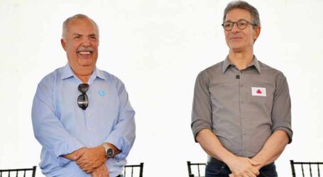 Em Pará de Minas, Romeu Zema lança JEBs e comenta sobre política, segurança, exames para obter CNH e recuperação do trecho urbano da BR-352