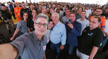 Romeu Zema lança em Pará de Minas os Jogos Escolares Brasileiros 2025; cidade se consolida como referência no esporte estudantil. Veja imagens