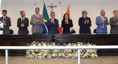 Comarca de Divinópolis adere à Central de Processos Eletrônicos; evento homenageou servidoras do Judiciário lotadas em Pará de Minas