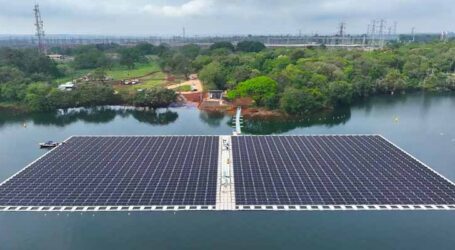 Usina de Itaipu instala ilha solar flutuante para geração de energia