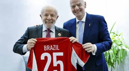 Lula convida presidente da Fifa para o lançamento da Universidade do Esporte