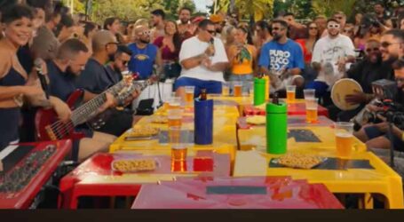 Menos é Mais e Simone Mendes quebram recorde histórico com o fenômeno “P do Pecado”. Assista