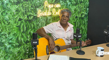 GRNEWS TV: Moisés Mendes segue carreira solo e conta que a paixão pela música começou em família