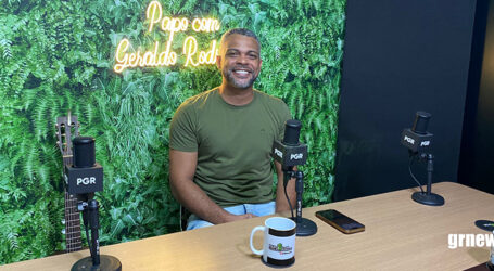 GRNEWS TV: Marcus Ferreira conta um pouco de sua história, interpreta canções de vários estilos e convida para o Show de Prêmios da Apae de Pará de Minas