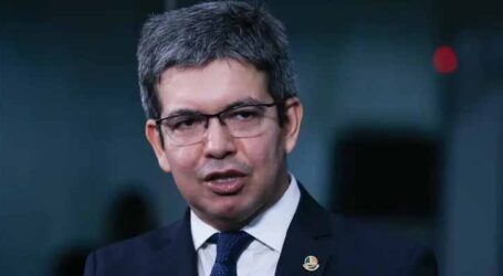 Randolfe defende integração policial e penas mais duras contra facções, em vez de rótulo de terrorismo