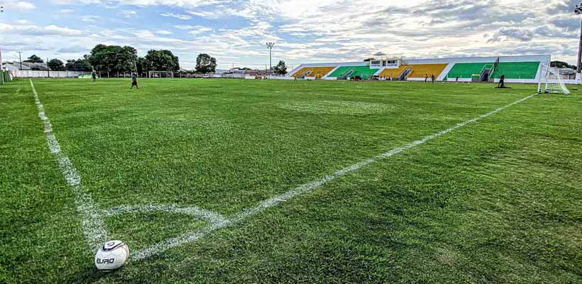 Araguaína larga na frente em busca do título tocantinense após seis meses de paralisação
