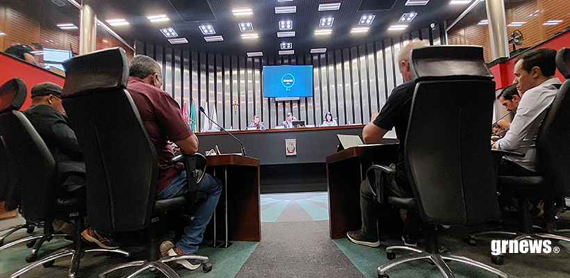 Obra recente de recapeamento asfáltico na rodovia BR-352 não atende expectativa e vereador busca solução urgente